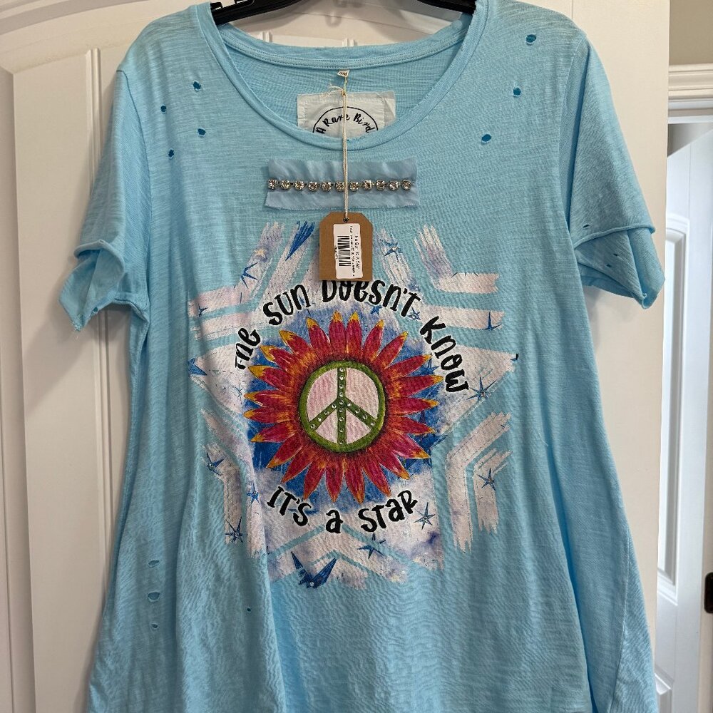 NWT A Rare Bird The Sun Is A Star Tshirt